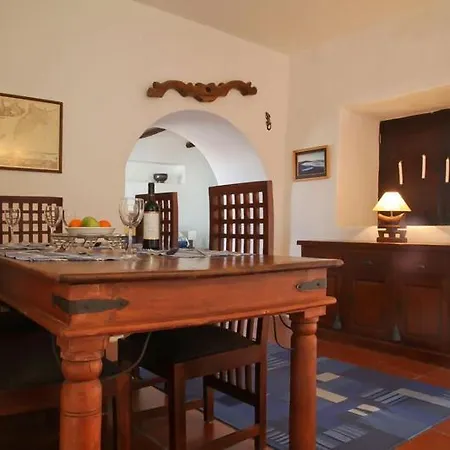 Casa Tanau - 4 Bedroom Family - Sea Views - Great For Families